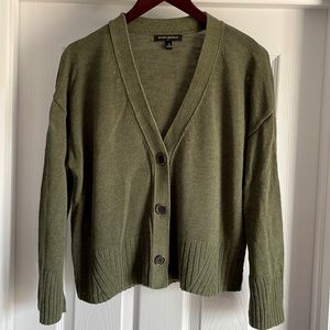 Banana republic olive green cropped cardigan